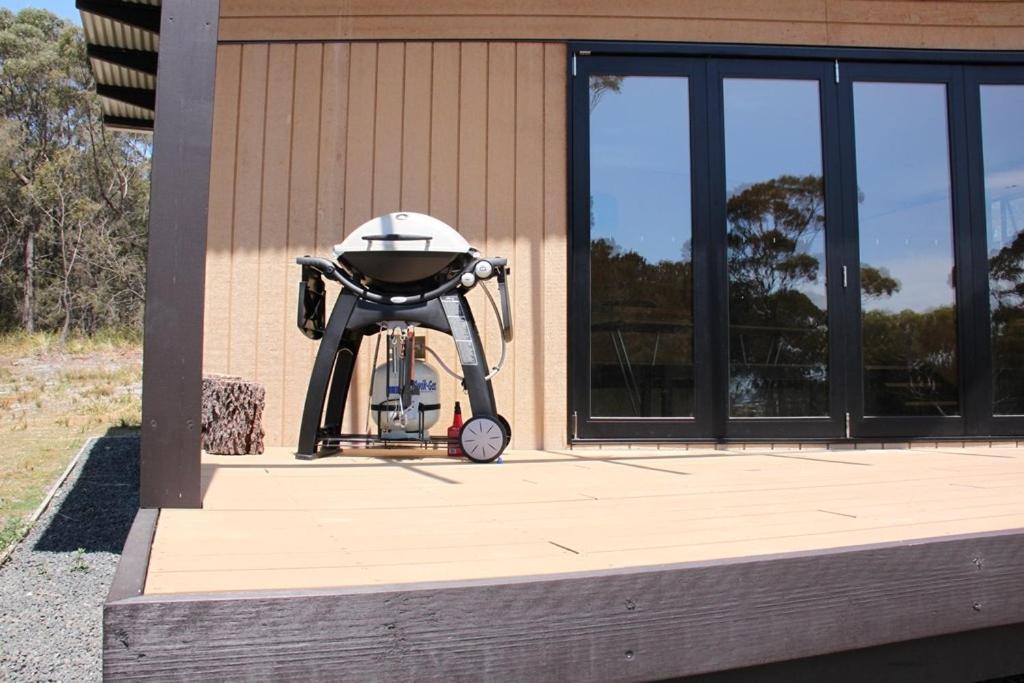 Bay Of Fires Eco Hut Off Grid Experience At Binalong Bay Villa Exterior foto