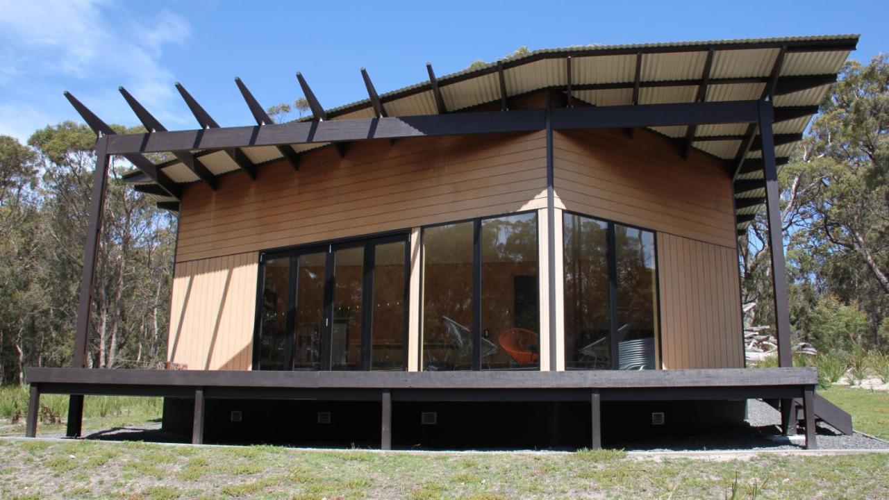 Bay Of Fires Eco Hut Off Grid Experience At Binalong Bay Villa Exterior foto